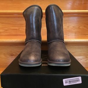 Australia Luxe Collective Shearling Boots - Size 6